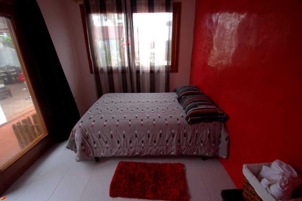 Zurisadai Hotel Puerto Ayora  Ngoại thất bức ảnh