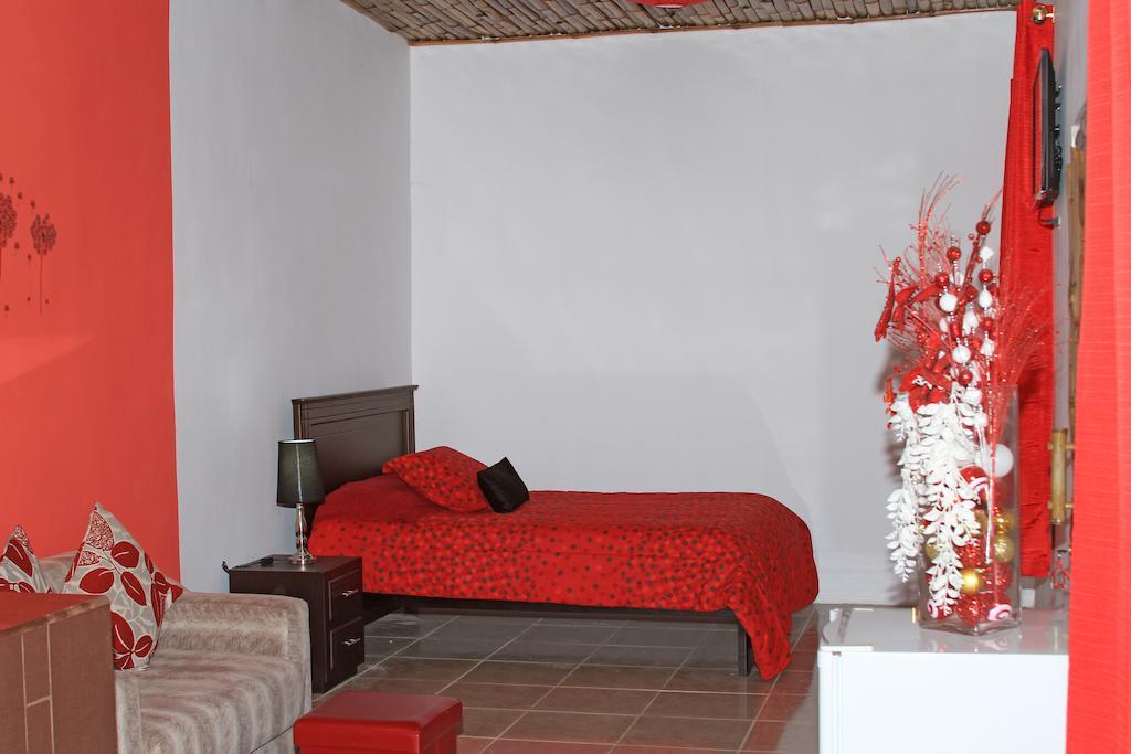 Zurisadai Hotel Puerto Ayora  Ngoại thất bức ảnh