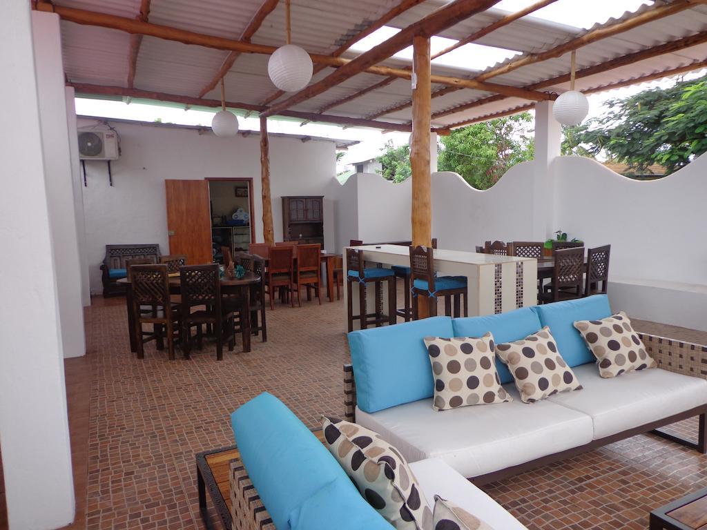 Zurisadai Hotel Puerto Ayora  Ngoại thất bức ảnh