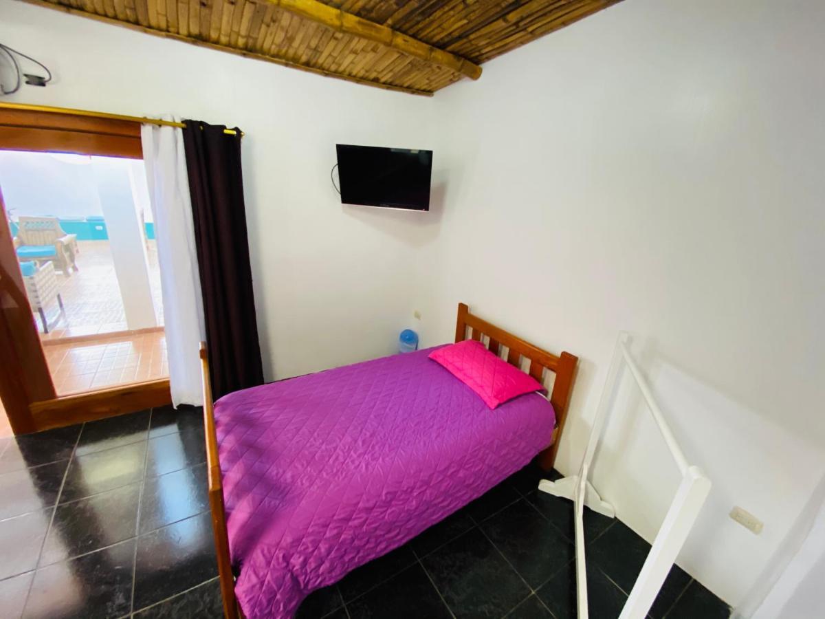 Zurisadai Hotel Puerto Ayora  Ngoại thất bức ảnh