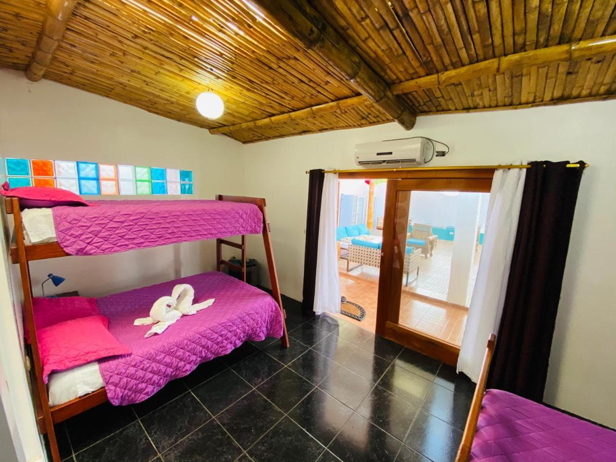 Zurisadai Hotel Puerto Ayora  Ngoại thất bức ảnh